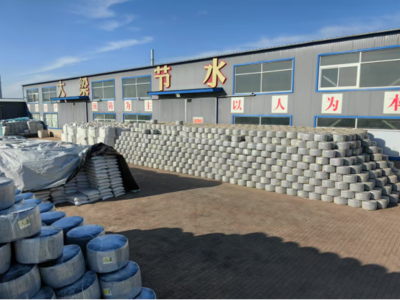 長勝鎮(zhèn) 滴灌帶回收再利用，助力生態(tài)與經(jīng)濟雙贏